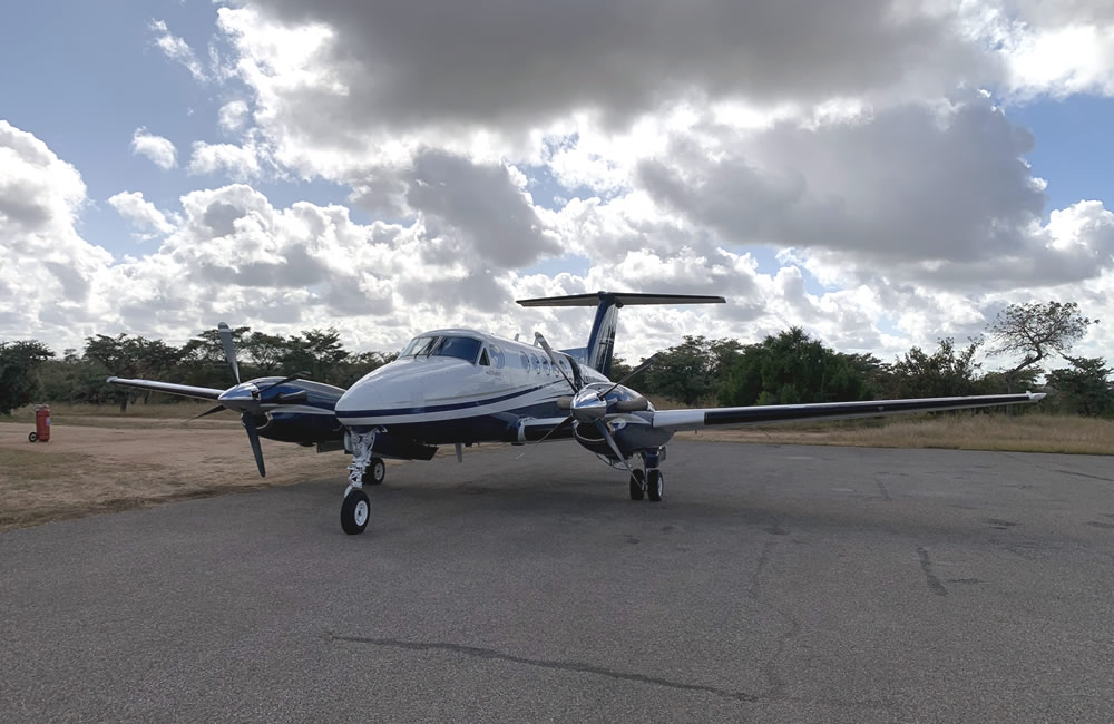 Beechcraft King Air 200 from the front